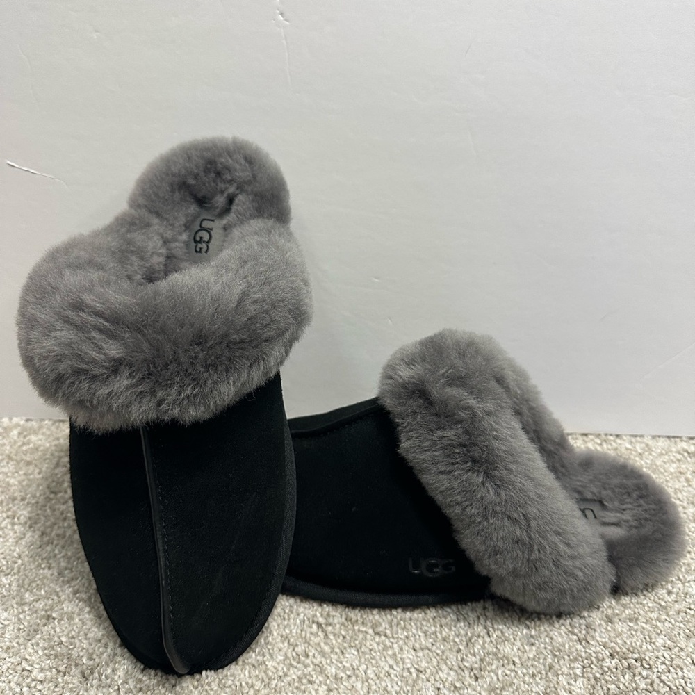 Women's UGG Scuffette II Slippers